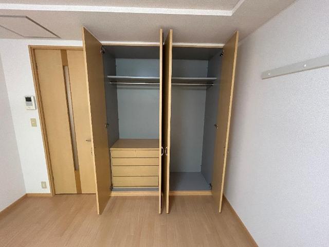 プルミエール小垣江 部屋画像