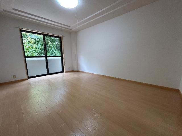 プルミエール小垣江 部屋画像