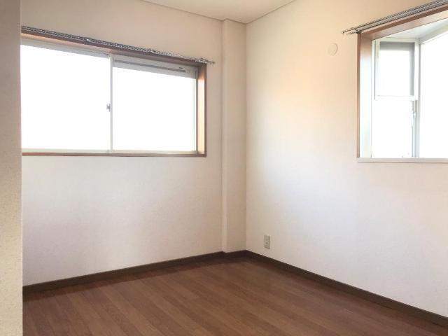 コンフォール久華Ⅱ 室内