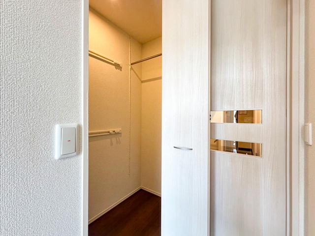 Ｄ−ｒｏｏｍ　ｗｉｎｇ（103） 収納