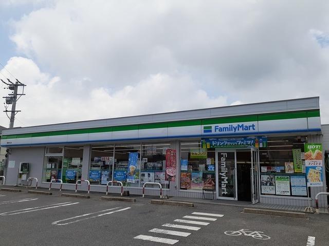 ファミリーマート：1400m
