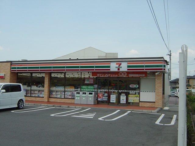 セブンイレブン名古屋服部3丁目店：596m