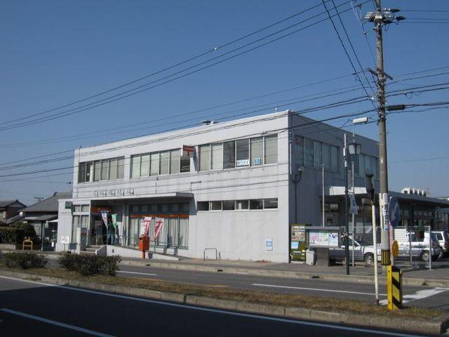 三好郵便局：290m