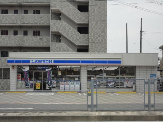 ローソン東名三好インター店：654m