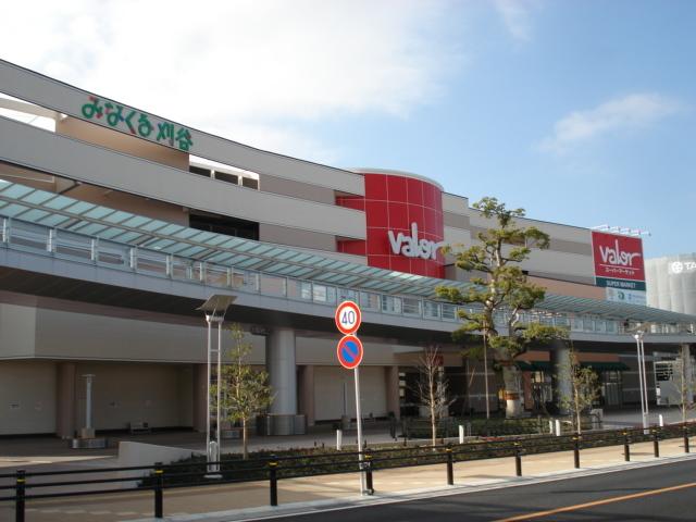 バロー刈谷店：1776m