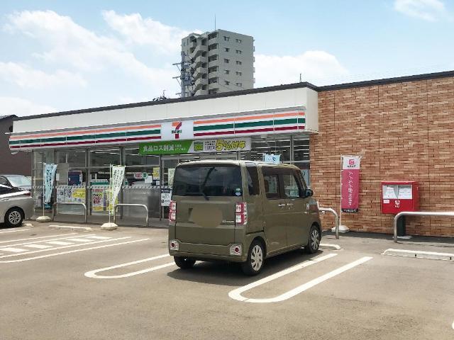 セブンイレブン刈谷高松町店：959m