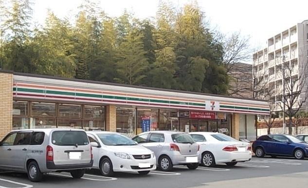 セブンイレブン西山本通3丁目店：120m
