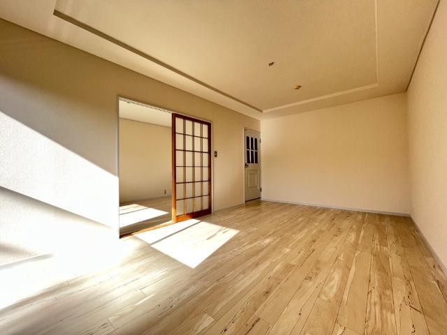 ＷＩＮＧ香久山Ａ 室内