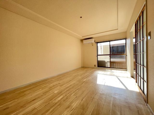 ＷＩＮＧ香久山Ａ 室内
