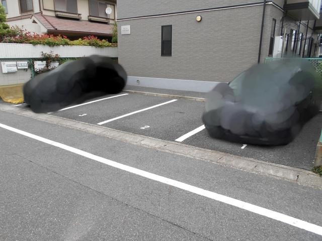 パインヒル（101） 駐車場