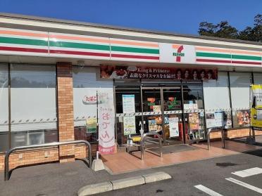 セブンイレブン石井南店：270m