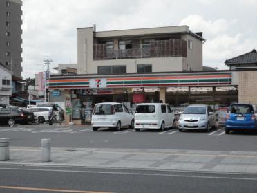 セブンイレブン栃木駅前通り店：659m