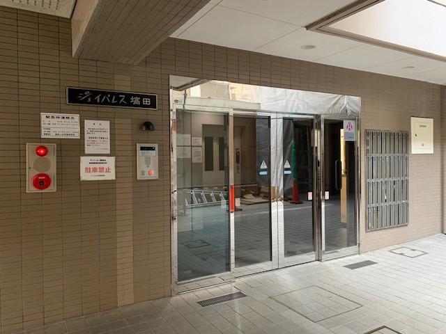 オートロック付きのエントランスです♪