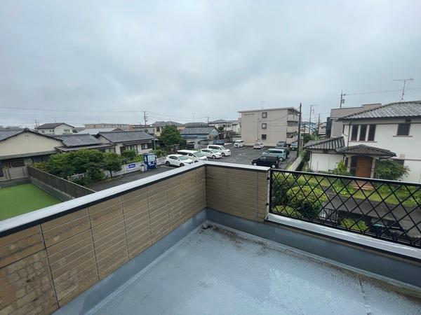富士市宮下中古戸建 バルコニー