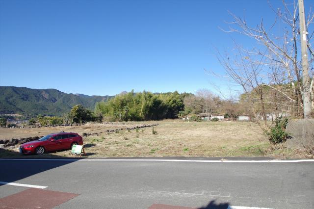 建築行為不可　農業従事者のみご購入可能（新規就農者等も可能と思われます）