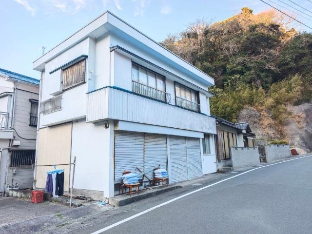 前面道路広いです