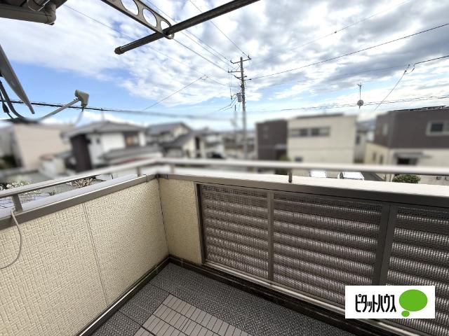 富士市厚原　中古住宅 バルコニー