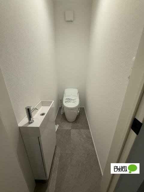 設計士のデザイン　新築戸建て２期　１号棟 トイレ