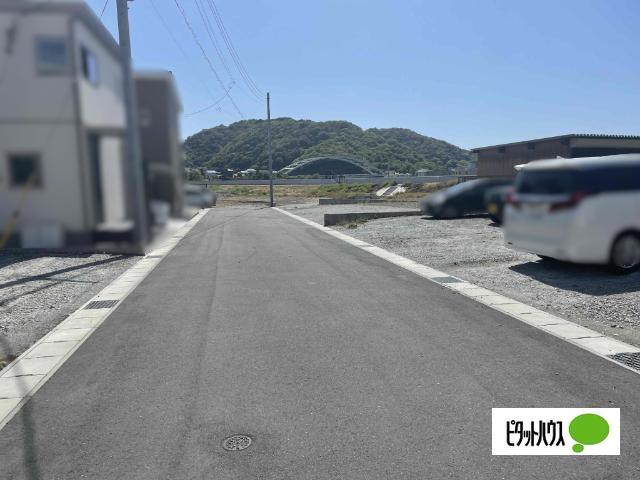 駿東郡清水町長沢4区画　A号地 前面道路含む現地写真