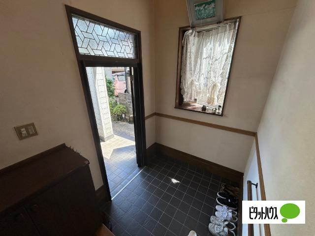 沼津市東椎路　中古戸建 玄関