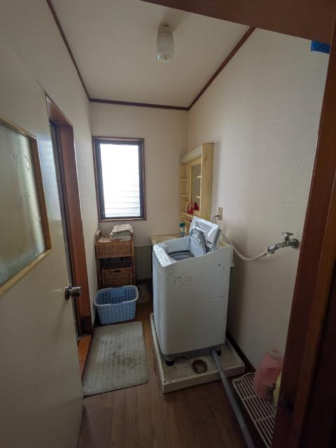 三島市沢地中古住宅 洗面