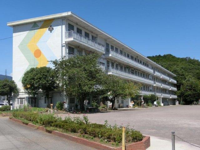 三島市立沢地小学校