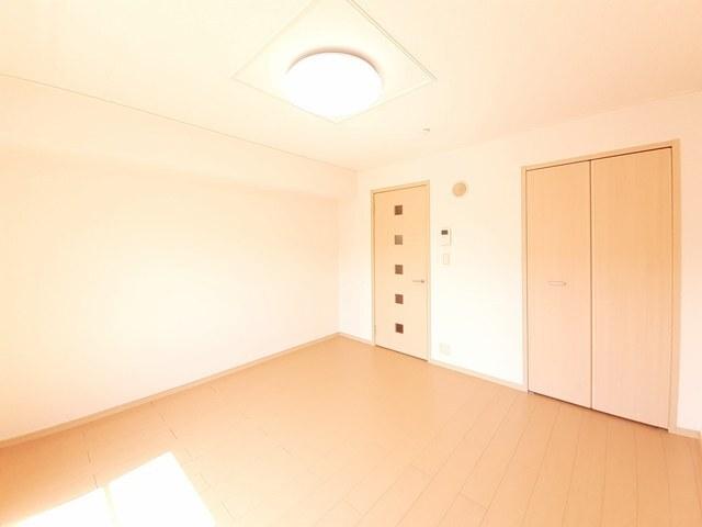 ヴィオレッタ（201） 室内