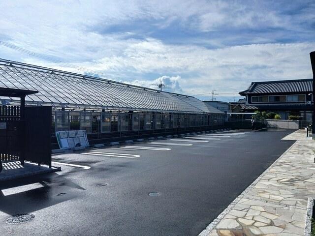 エヴァ　グリーン　ヴィラⅡ（203） 駐車場