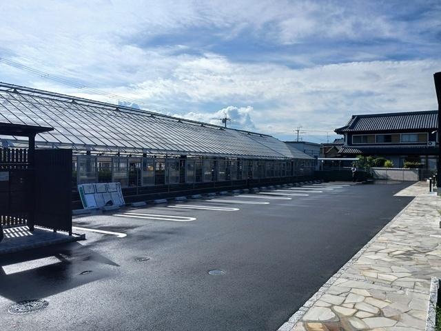 エヴァ　グリーン　ヴィラⅡ（102） 駐車場