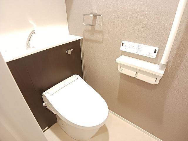 サンシャイン中曽司（204） トイレ