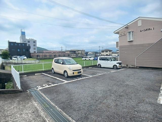 ムーンパディ１（101） 駐車場