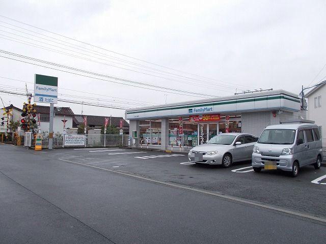 ファミマみみなし駅前店様：550m