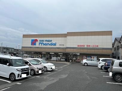 万代 田原本店：650m