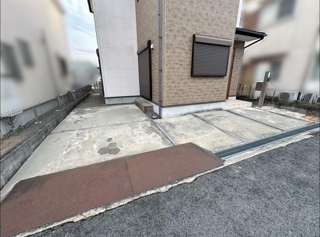 田原本町　新木　中古戸建 駐車場