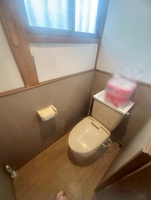 橿原市　雲梯町　中古戸建 トイレ