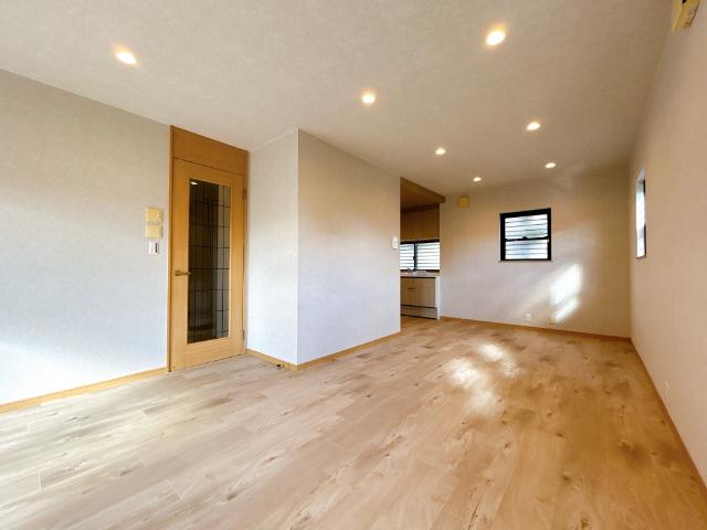 香芝市　真美ケ丘７丁目　中古戸建 リビング