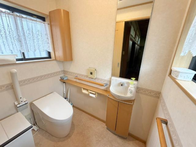 三宅町伴堂　中古戸建 トイレ