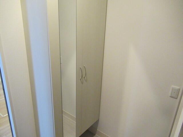 D-room公津の杜B（102） 玄関