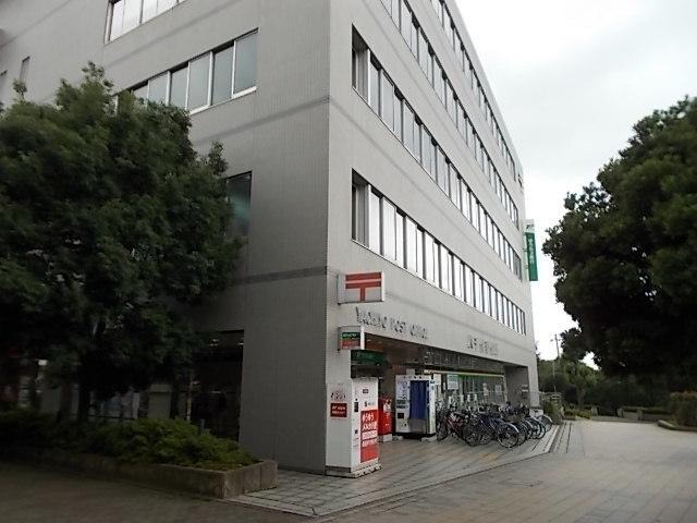 郵便局：900m
