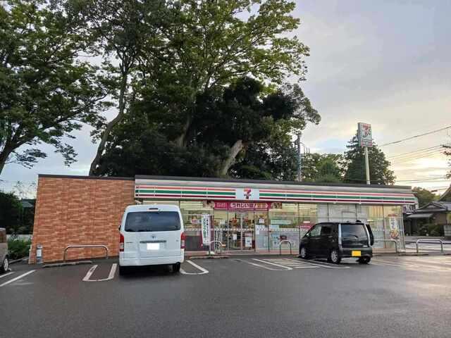 セブン-イレブン 印西瀬戸店：300m