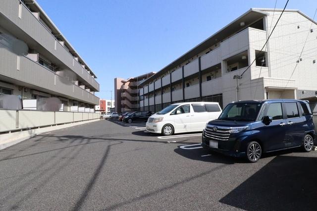オズシティ（105） 駐車場