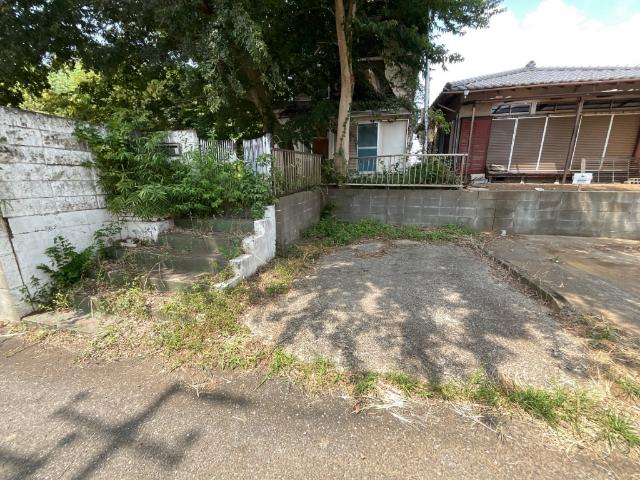 富里七栄古屋付き土地 駐車場