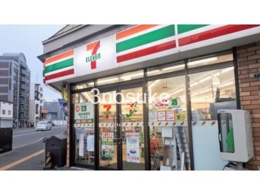 セブンイレブン豊平7丁目店：218m