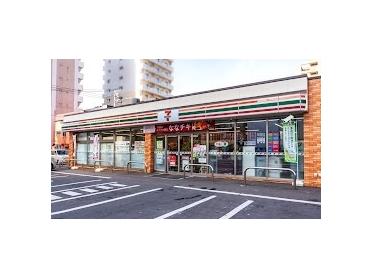 セブンイレブン札幌南5条東店：108m