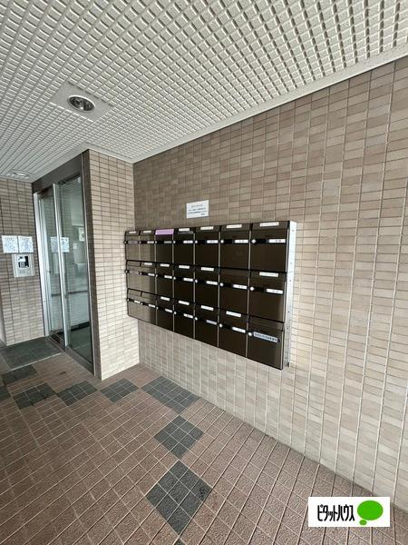 クルーザーバレー百合が原パークマンション エントランス