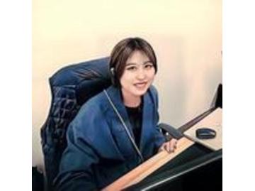 スタッフのサムネイル