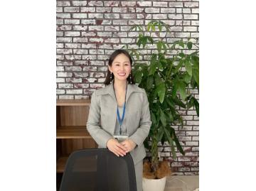 スタッフのサムネイル