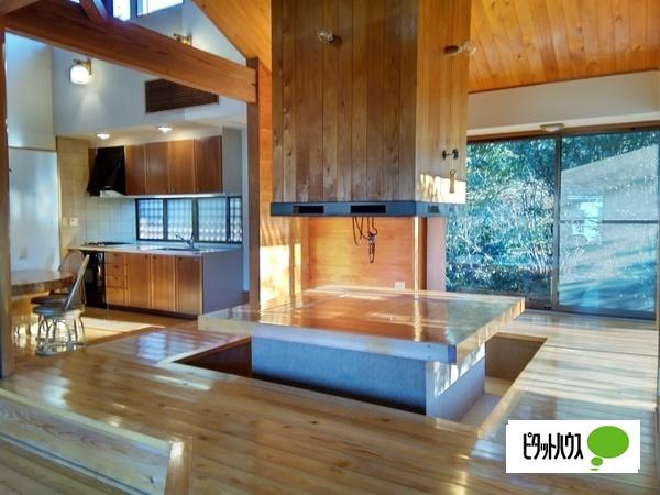 東大室中古住宅 リビング