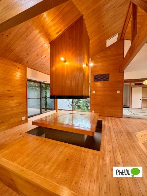 東大室中古住宅 リビング