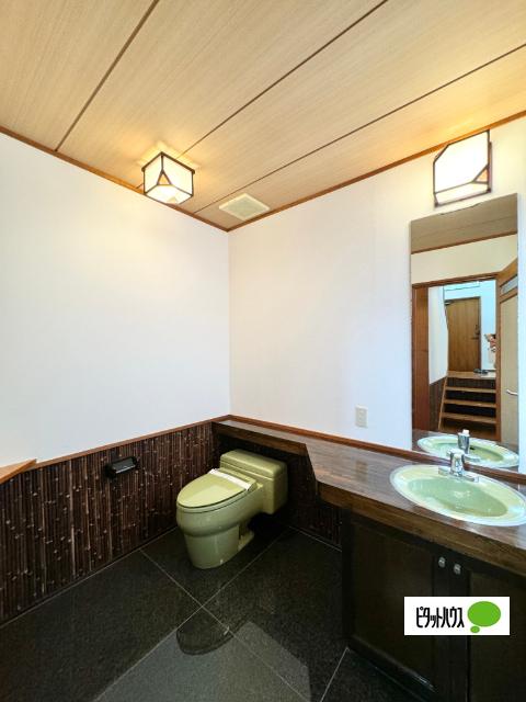 東大室中古住宅 トイレ